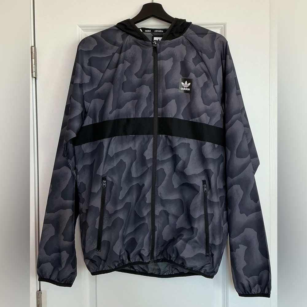 Adidas Men's Camouflage Windbreaker in Black and Gray